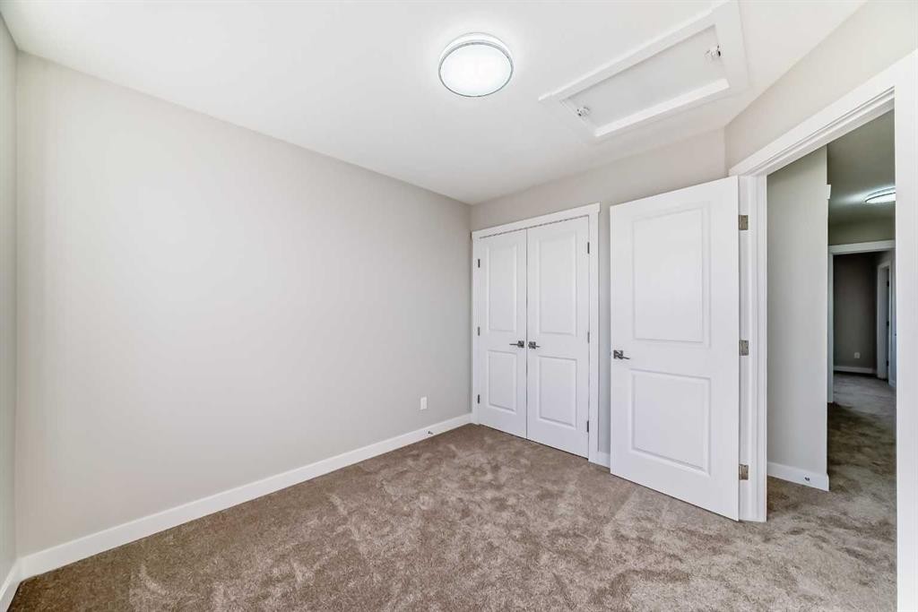 156 Belvedere Park Se, Calgary, AB - Indoor Photo Showing Other Room