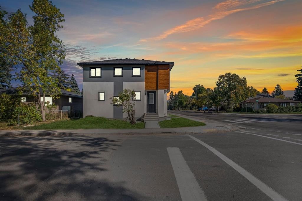 1846 24 Avenue Nw, Calgary, AB - Outdoor With View