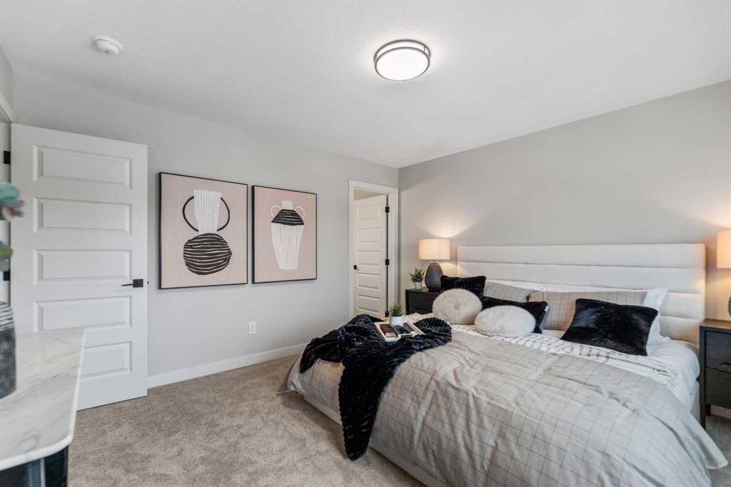 241 Waterford Heath, Chestermere, AB - Indoor Photo Showing Bedroom