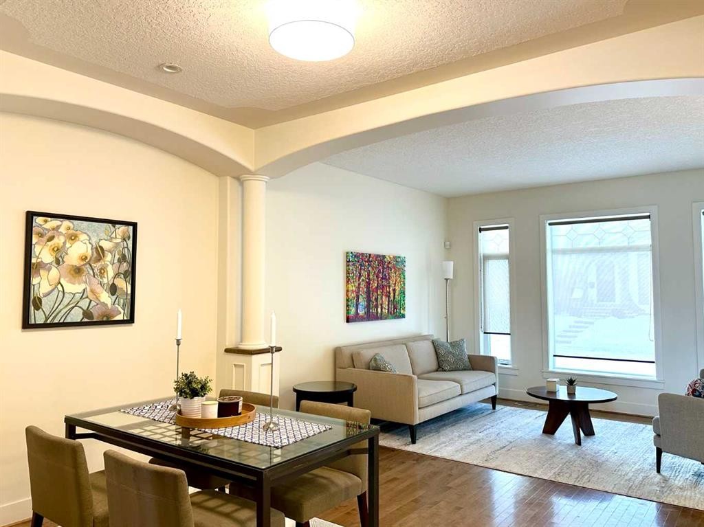 624 27 Avenue Nw, Calgary, AB - Indoor