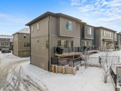1006-32 Horseshoe Crescent Cochrane, AB T4C 2P4