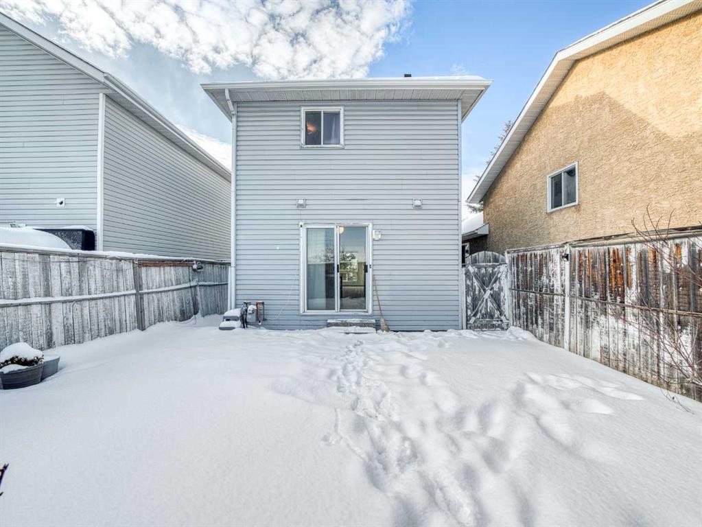 10 Martinbrook Road Ne, Calgary, AB - Outdoor With Exterior