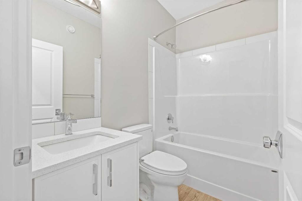 164 Wolf River Drive Se, Calgary, AB - Indoor Photo Showing Bathroom
