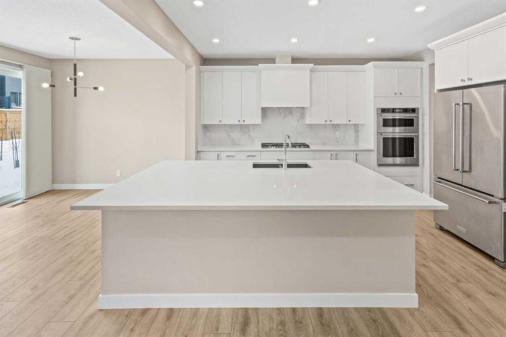 164 Wolf River Drive Se, Calgary, AB - Indoor Photo Showing Kitchen With Stainless Steel Kitchen With Upgraded Kitchen