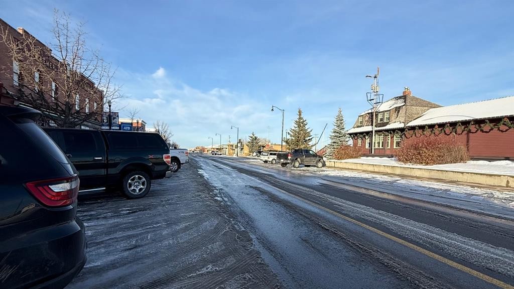 1808 20 Street, Didsbury, AB