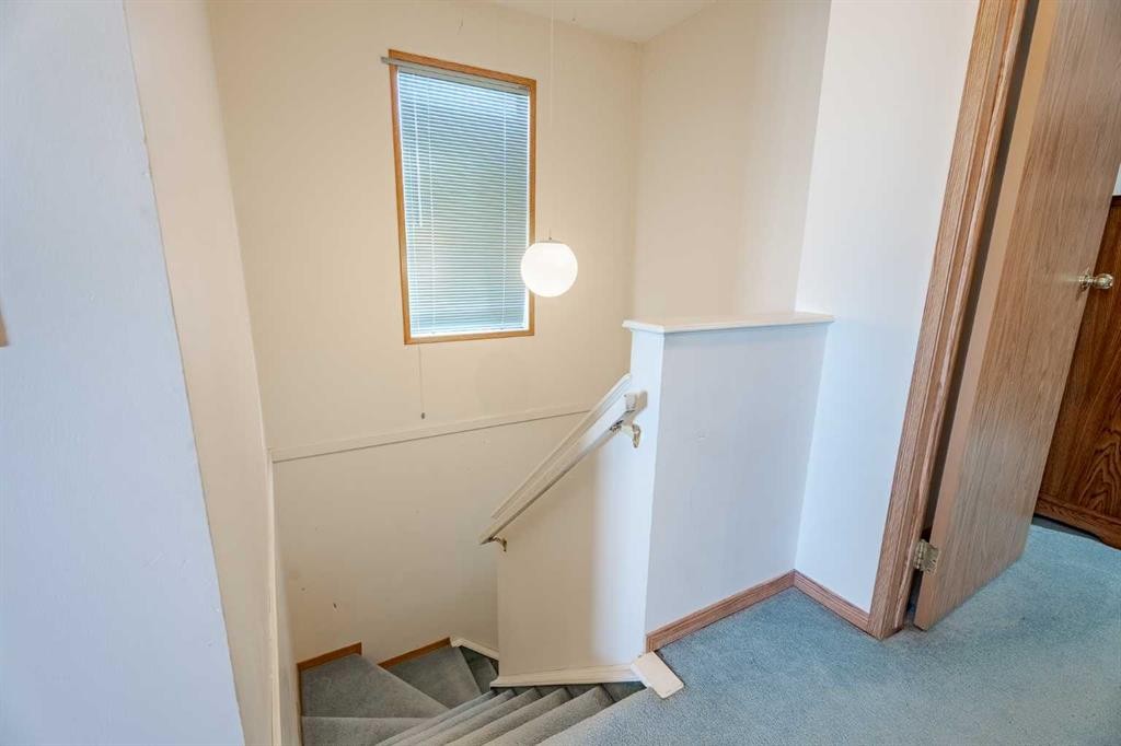 82 Martinridge Crescent Ne, Calgary, AB - Indoor Photo Showing Other Room
