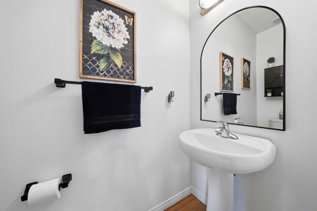 155 Cimarron Grove Circle, Okotoks, AB - Indoor Photo Showing Bathroom