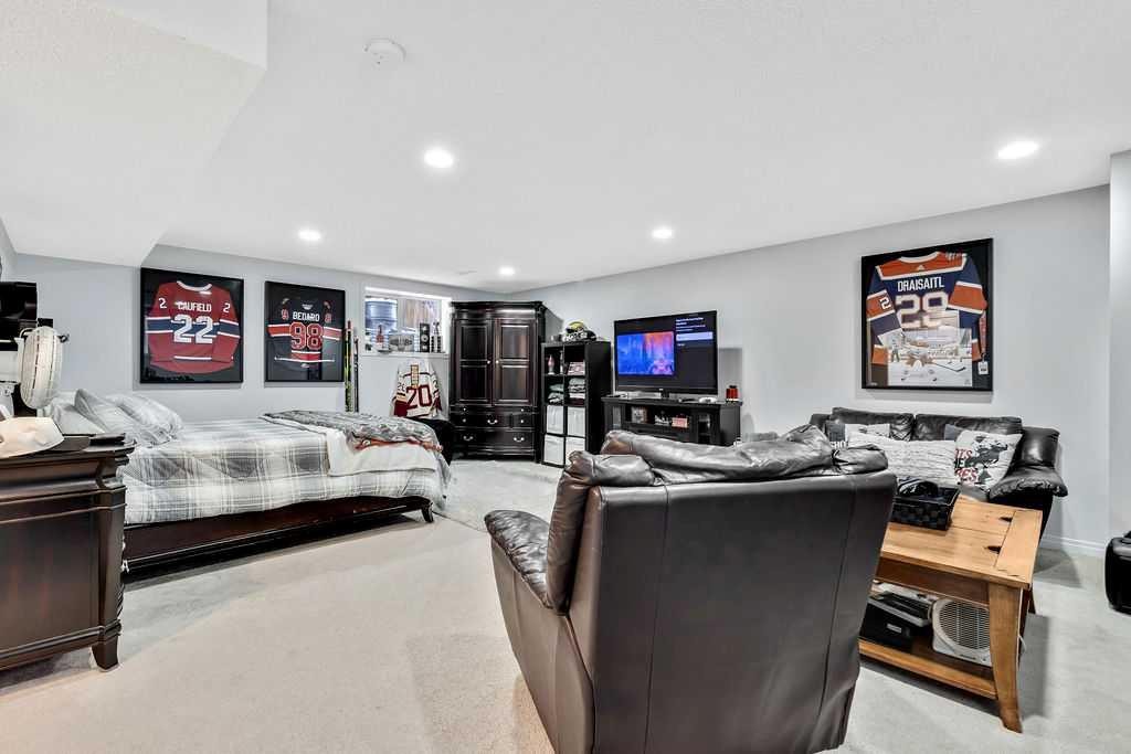 155 Cimarron Grove Circle, Okotoks, AB - Indoor