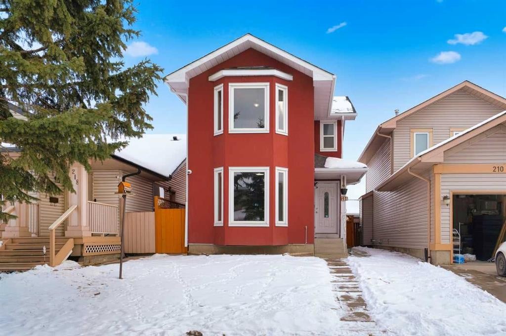 214 Martinwood Place Ne, Calgary, AB - Outdoor