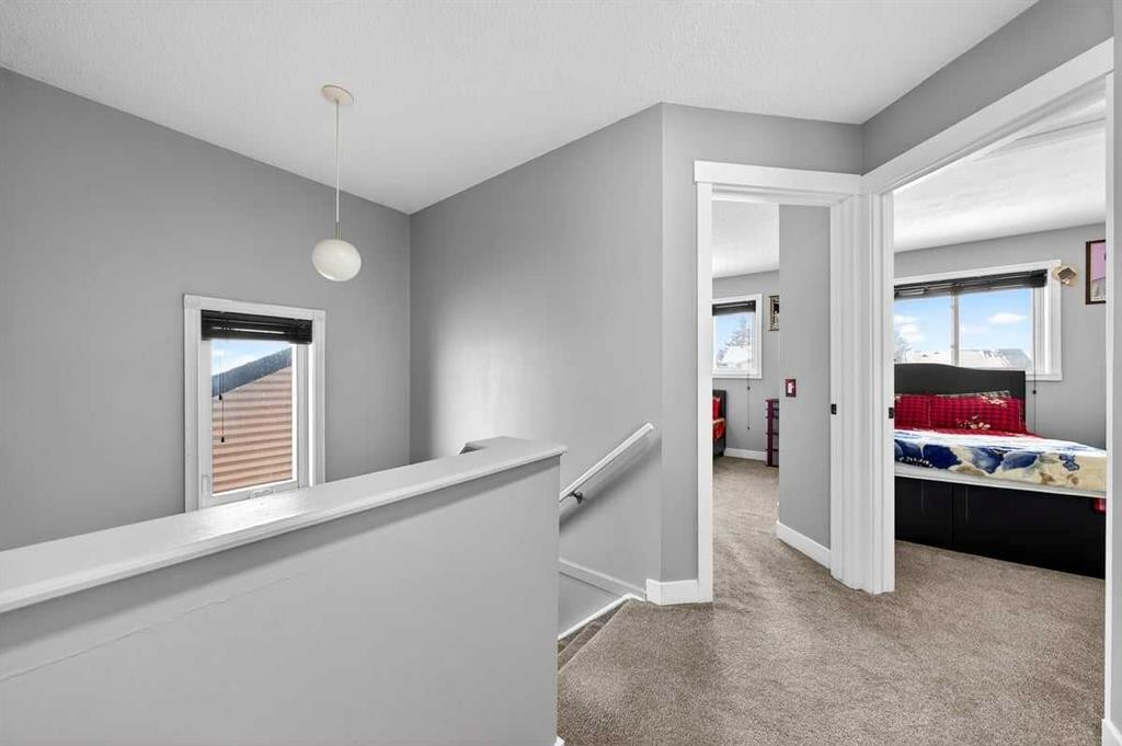 214 Martinwood Place Ne, Calgary, AB - Indoor