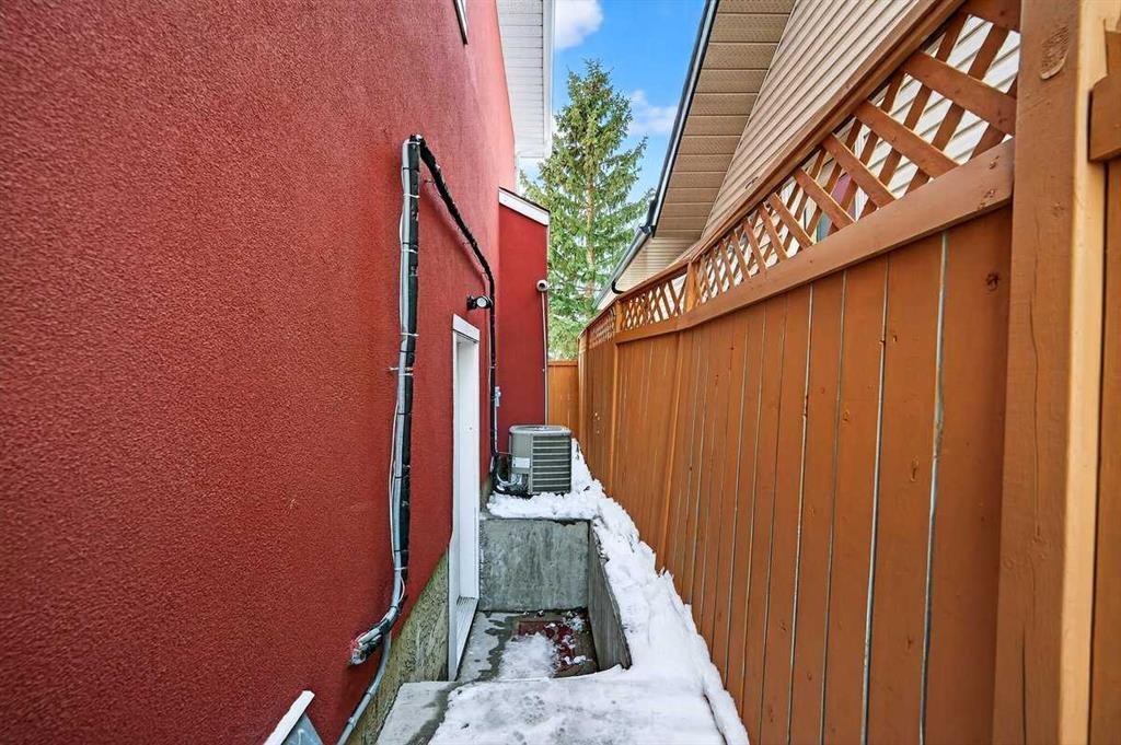 214 Martinwood Place Ne, Calgary, AB - Outdoor With Exterior