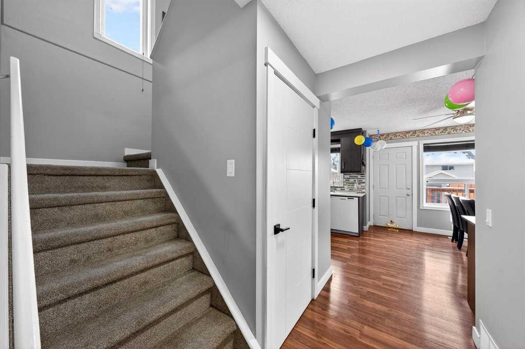 214 Martinwood Place Ne, Calgary, AB - Indoor Photo Showing Other Room