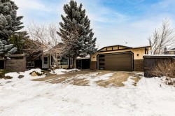 412 Mckerrell Place SE Calgary, AB T2Z 1P2