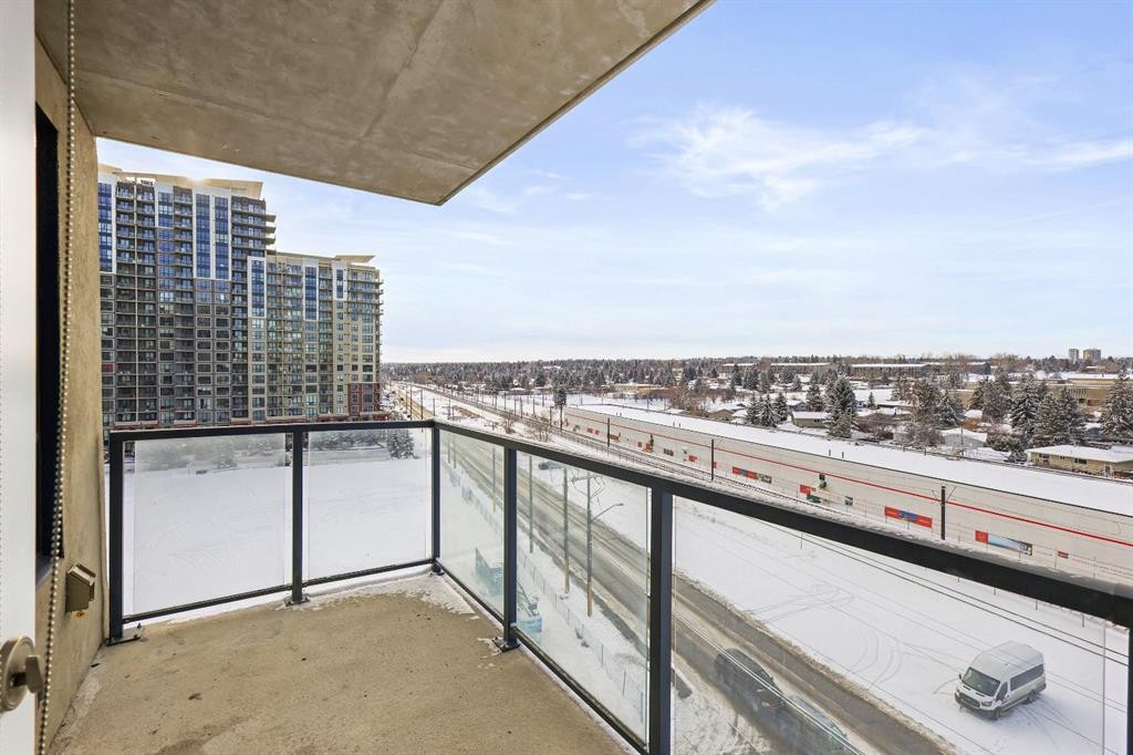 720-8710 Horton Road Sw, Calgary, AB - Outdoor With View With Exterior