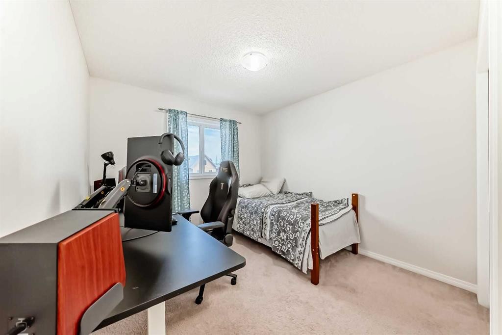 185 Legacy Crescent Se, Calgary, AB - Indoor Photo Showing Bedroom