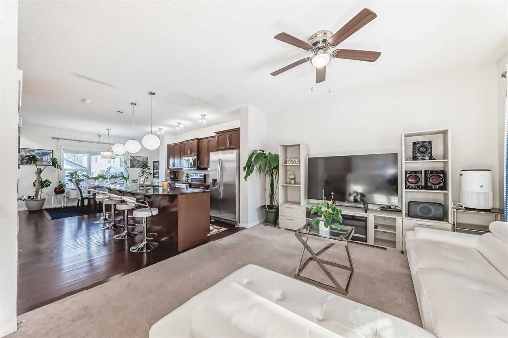 185 Legacy Crescent Se, Calgary, AB - Indoor