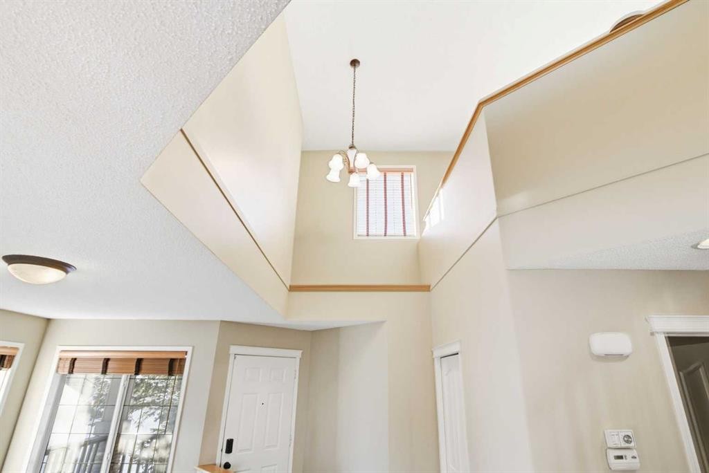 202 Panamount Court Nw, Calgary, AB - Indoor Photo Showing Other Room