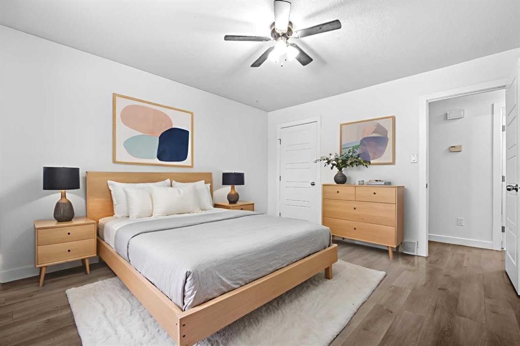 263 Doverview Crescent Se, Calgary, AB - Indoor Photo Showing Bedroom