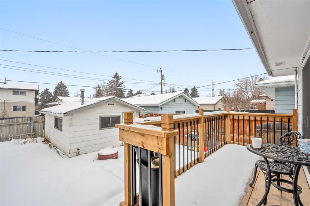 263 Doverview Crescent Se, Calgary, AB - Outdoor With Deck Patio Veranda With Exterior