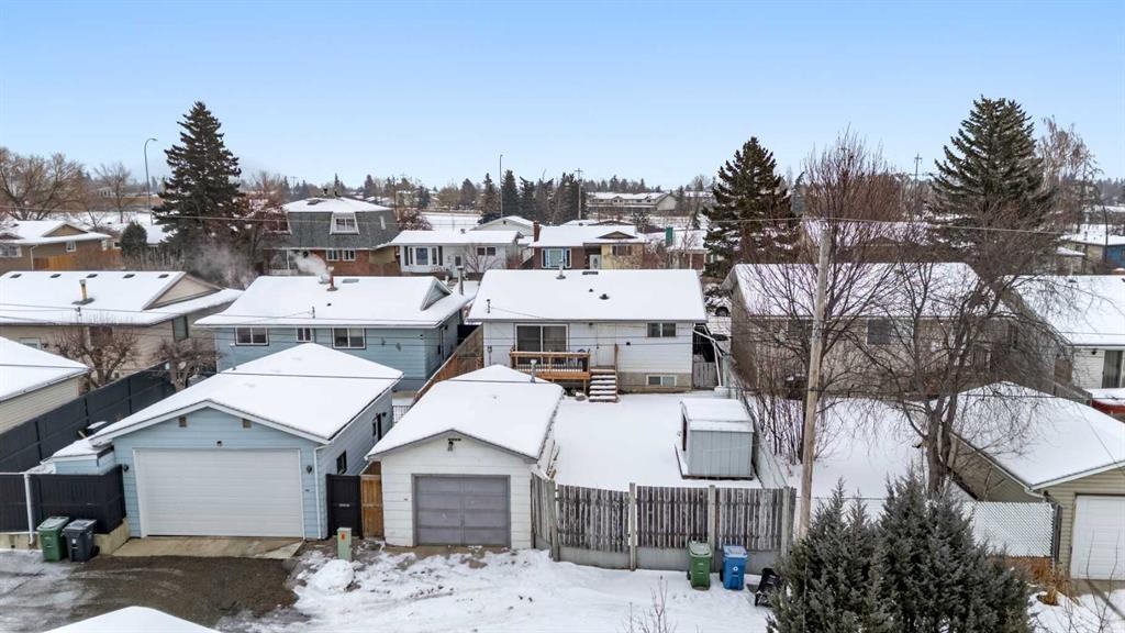 263 Doverview Crescent Se, Calgary, AB - Outdoor