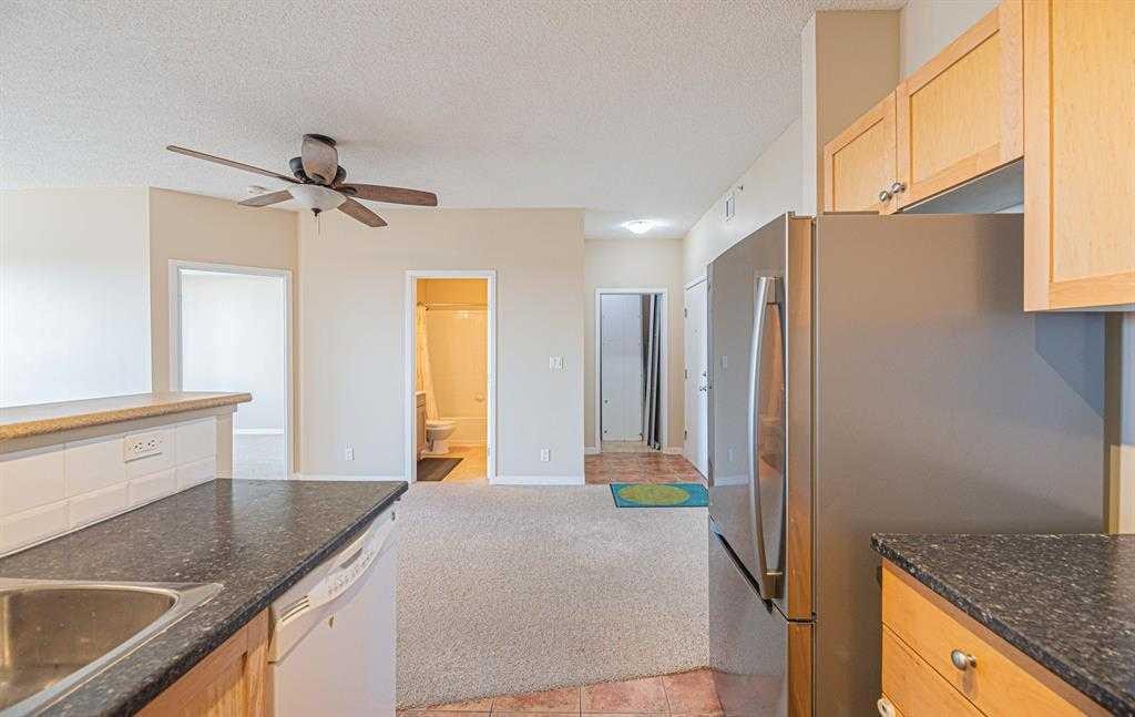 2414-333 Taravista Drive Ne, Calgary, AB - Indoor Photo Showing Kitchen
