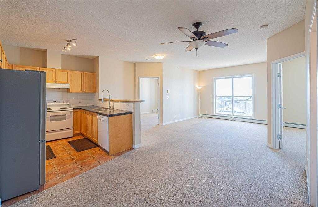 2414-333 Taravista Drive Ne, Calgary, AB - Indoor Photo Showing Kitchen
