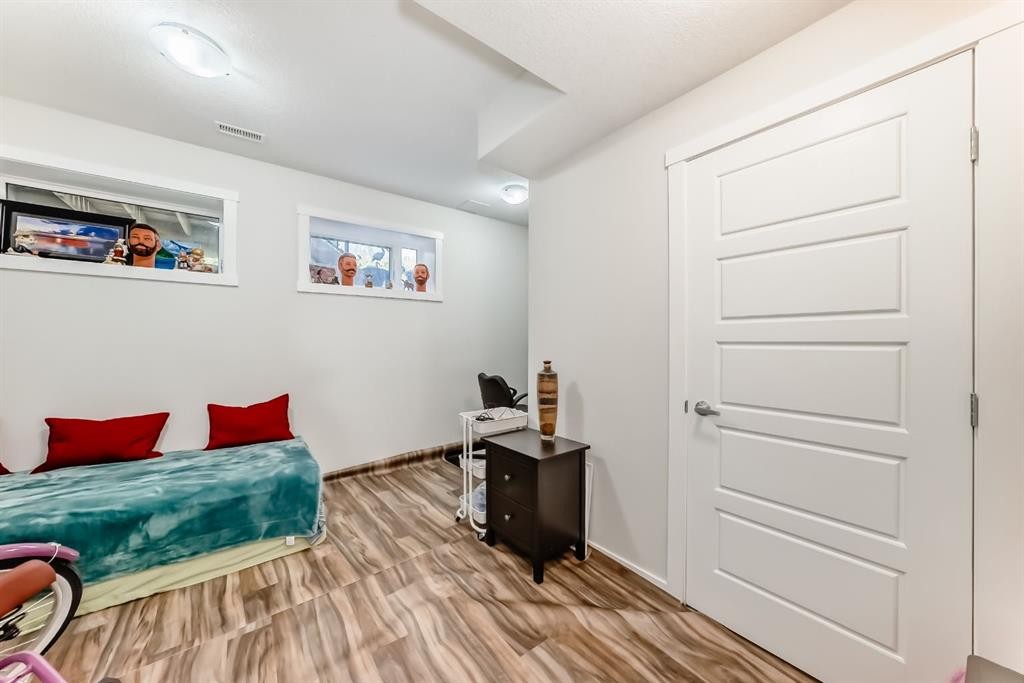 206 Cranbrook Square Se, Calgary, AB - Indoor