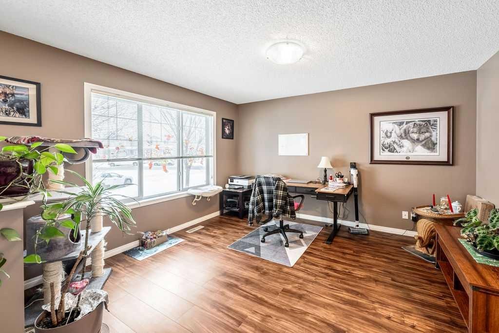 11 Saddlebrook Mews Ne, Calgary, AB - Indoor Photo Showing Office