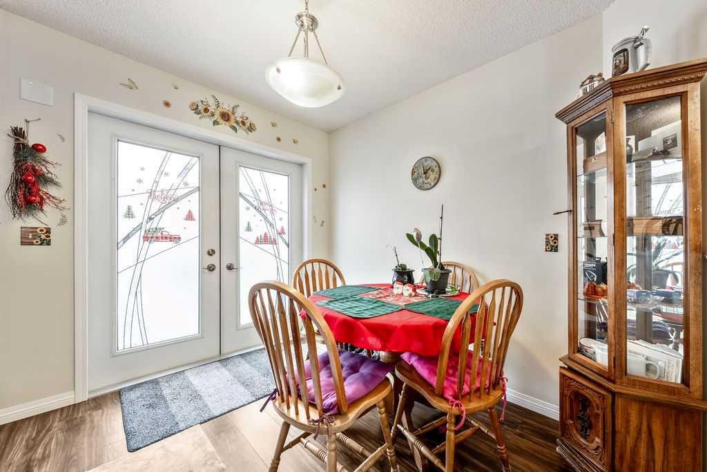 11 Saddlebrook Mews Ne, Calgary, AB - Indoor Photo Showing Dining Room