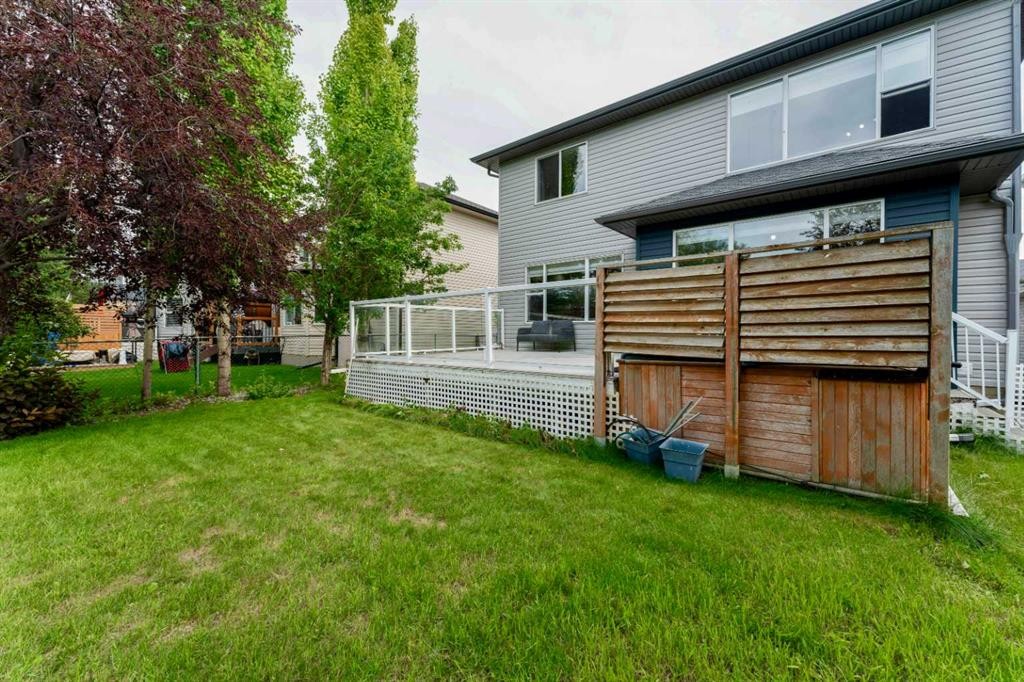 276 Fairways Bay Nw, Airdrie, AB - Outdoor