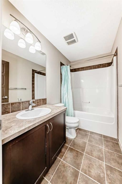 6 Evanspark Manor Nw, Calgary, AB - Indoor Photo Showing Bathroom