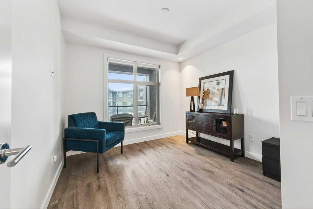 201-25 Aspenmont Heights Sw, Calgary, AB - Indoor