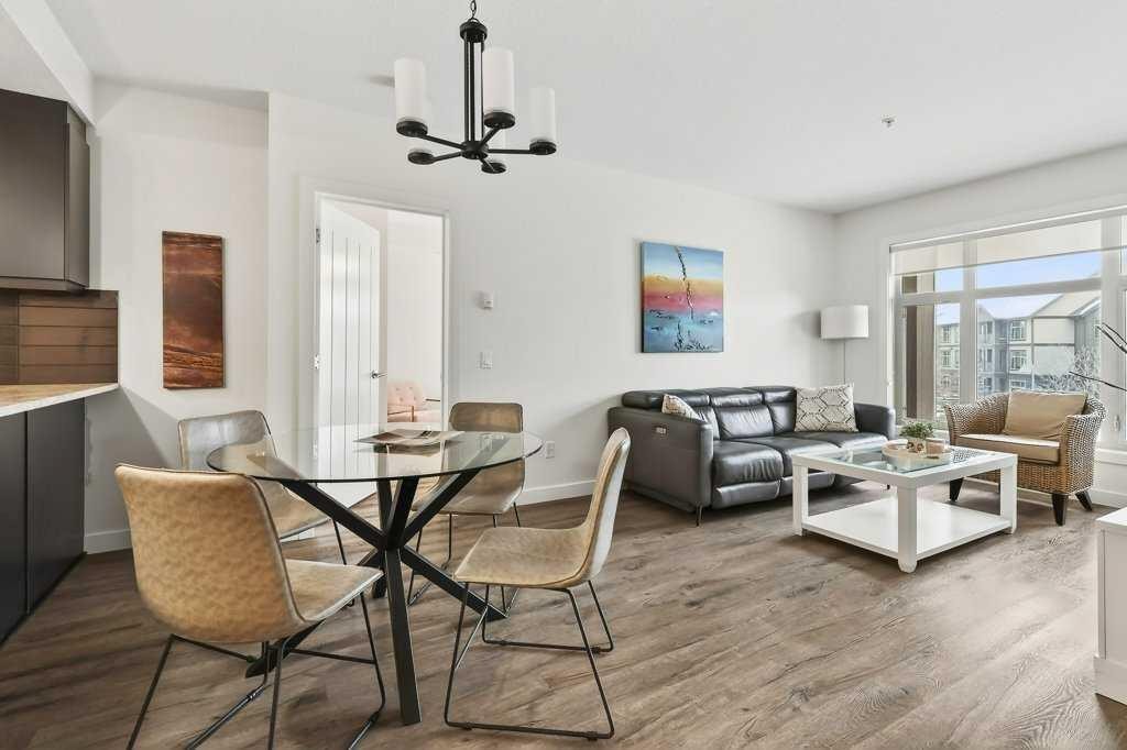 201-25 Aspenmont Heights Sw, Calgary, AB - Indoor