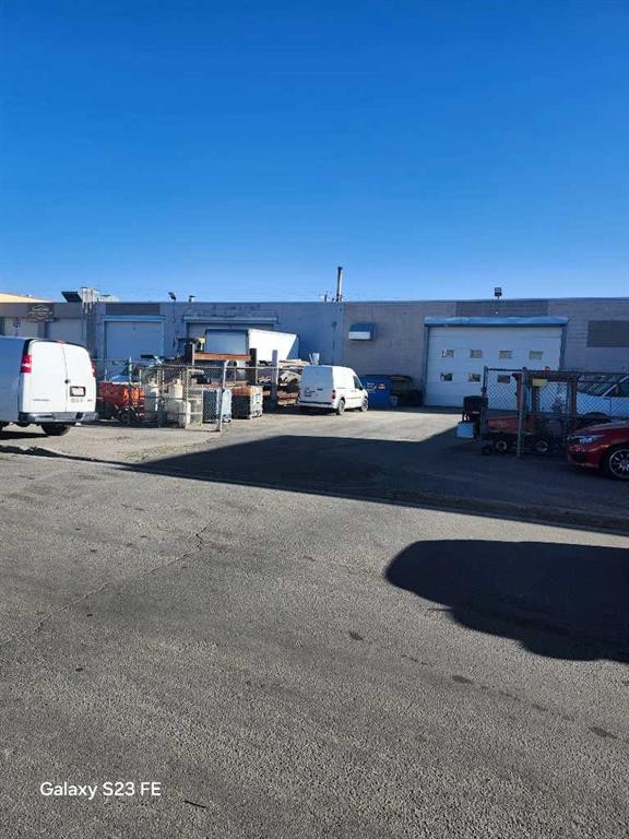 C-4224 16 Street Se, Calgary, AB