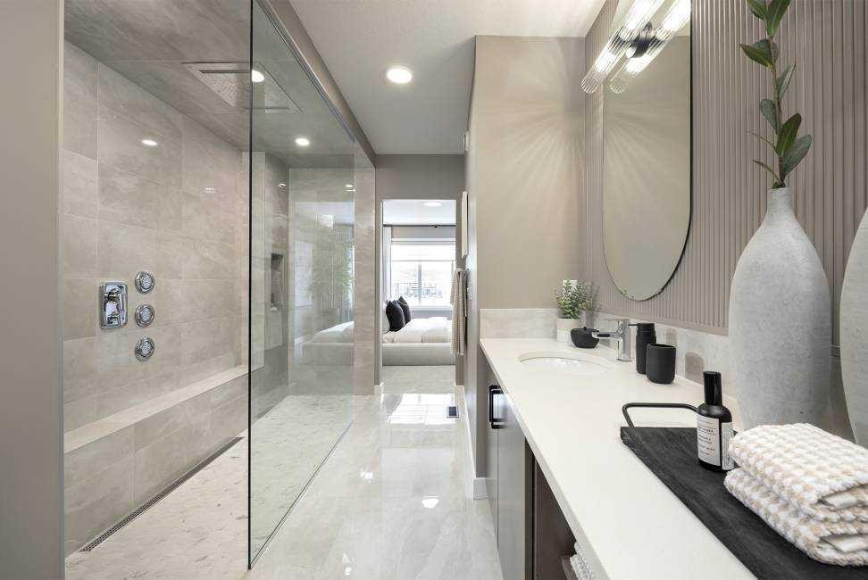 29 Wolf Hollow Common Se, Calgary, AB - Indoor Photo Showing Bathroom