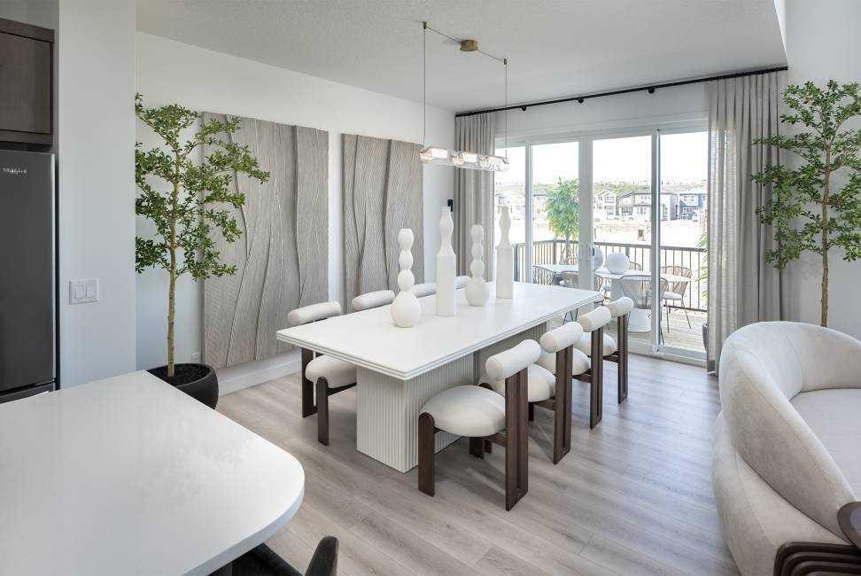 29 Wolf Hollow Common Se, Calgary, AB - Indoor Photo Showing Dining Room