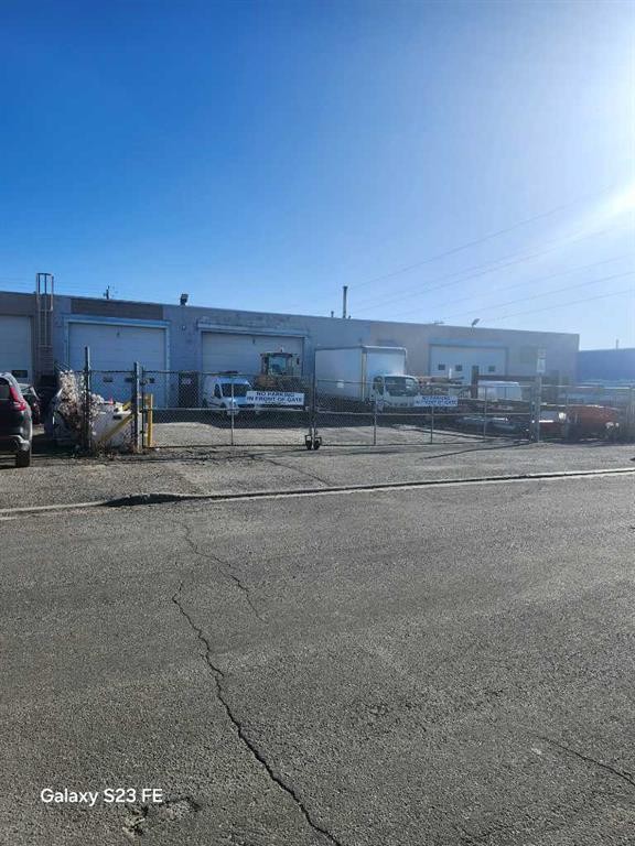 B-4224 16 Street Se, Calgary, AB