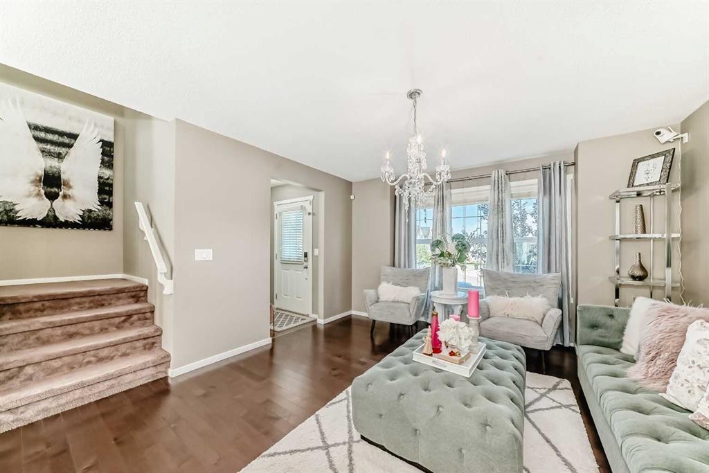 35 Nolanlake Cove Nw, Calgary, AB - Indoor Photo Showing Living Room