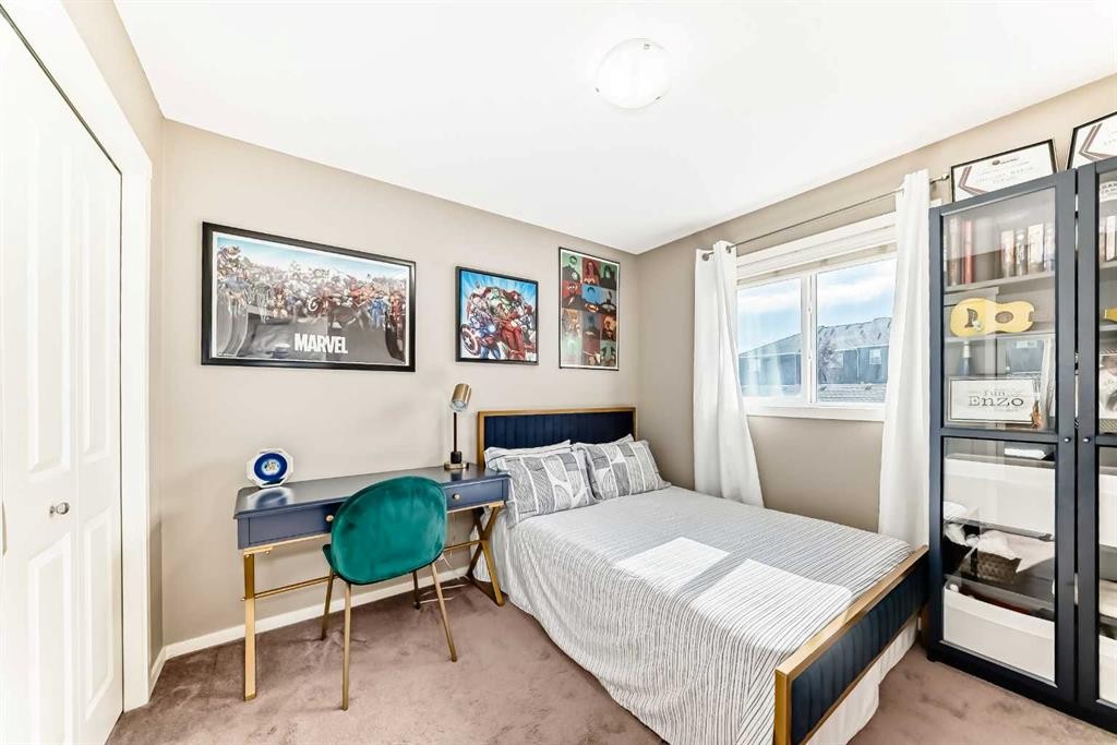 35 Nolanlake Cove Nw, Calgary, AB - Indoor Photo Showing Bedroom