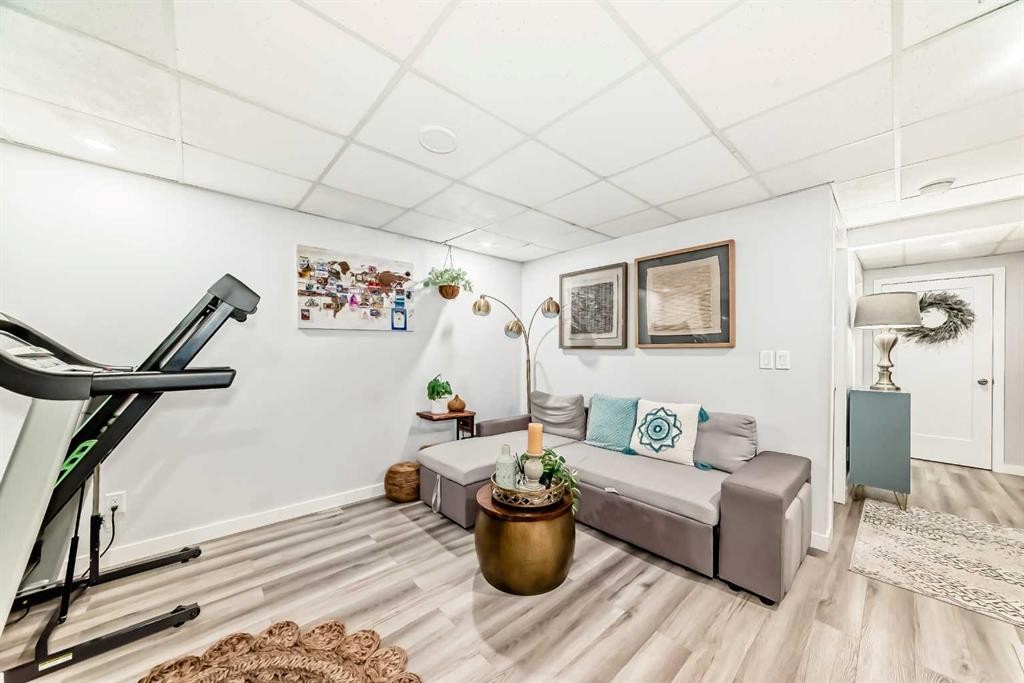 35 Nolanlake Cove Nw, Calgary, AB - Indoor