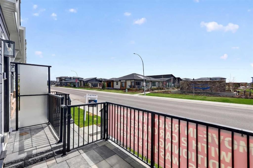 589 Mahogany Road Se, Calgary, AB - Outdoor