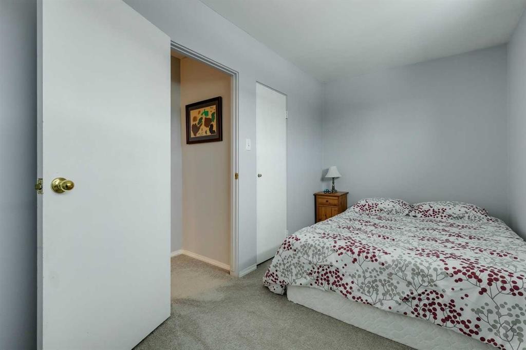 681 Regal Park Ne, Calgary, AB - Indoor Photo Showing Bedroom