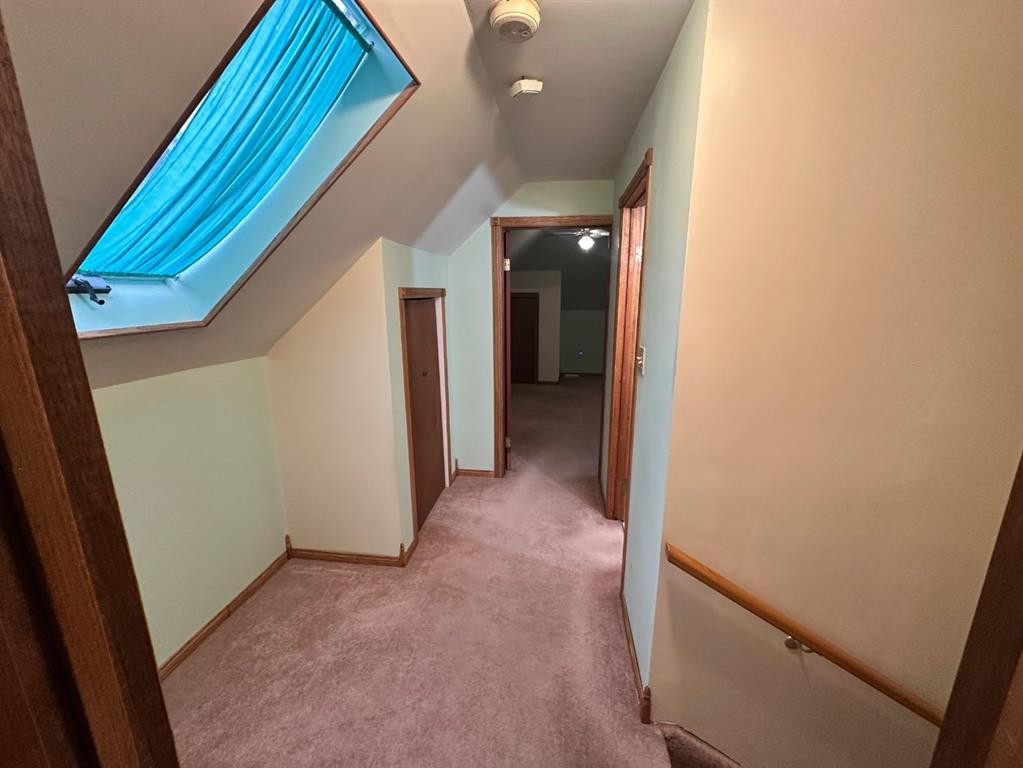 334 3 Avenue Ne, Calgary, AB - Indoor Photo Showing Other Room