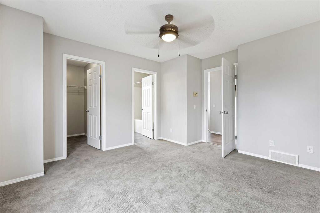 64 Elgin Gardens Se, Calgary, AB - Indoor Photo Showing Other Room