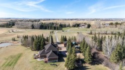 225 Huggard Road Rural Rocky View County, AB T3Z 2C2