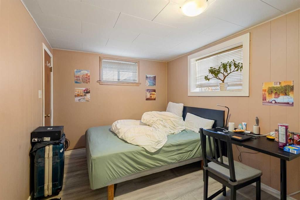 2812 24 Street Nw, Calgary, AB - Indoor