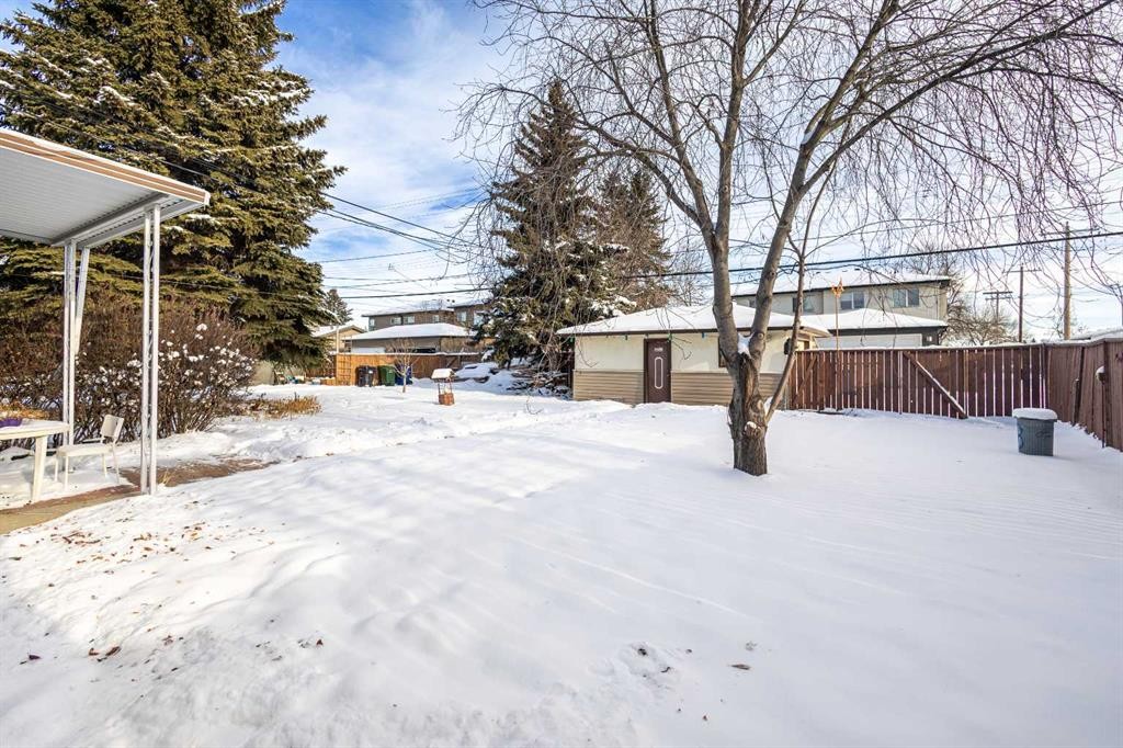 2812 24 Street Nw, Calgary, AB - Outdoor