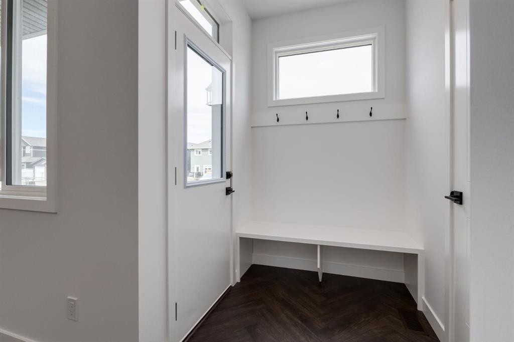 291 Sora Boulevard Se, Calgary, AB - Indoor Photo Showing Other Room