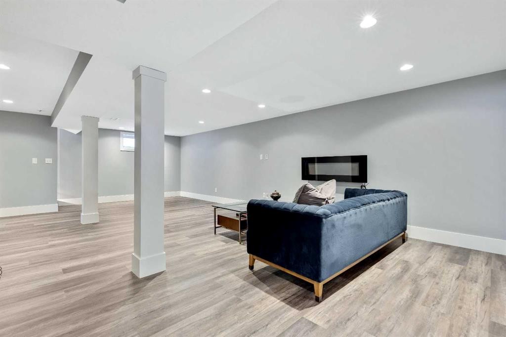 70 Fairview Crescent Se, Calgary, AB - Indoor
