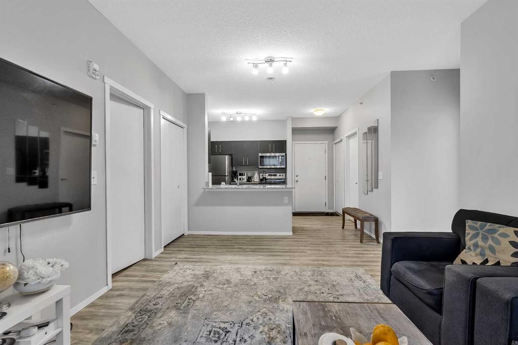 1613-4641 128 Avenue Ne, Calgary, AB - Indoor Photo Showing Other Room